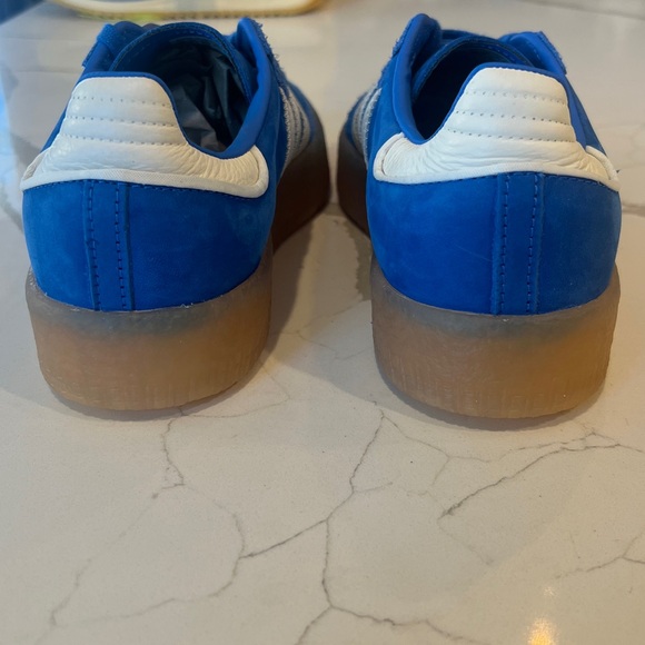 NWT Adidas Sambae Blue Blast Gum Sneakers Womens Sz 8 - Picture 13 of 16